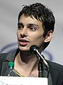 Devon Bostick interpreta Jasper Jordan