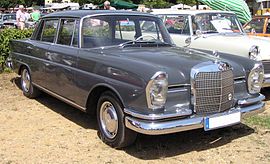 Mercedes-Benz 220 S