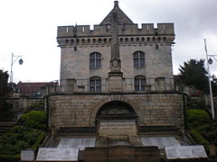 Le monument aux morts.