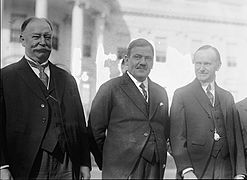 Chief Justice and Former U.S. President William Taft, Mexican President Plutarco Elías Calles, and U.S. President Calvin Coolidge at the White House, 1924.