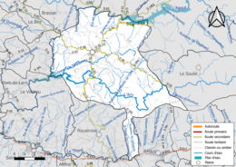 Carte en couleur présentant le réseau hydrographique de la commune