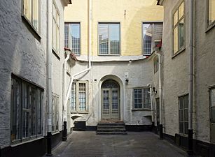 Stora Nygatan 31, innergården mot nordost, Elias von Langenbergs hus.