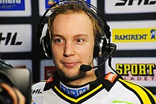 Johan Harju AIK-Brynäs 2013-12-15.jpg