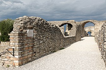 Il lungo corridoio "Long corridor"