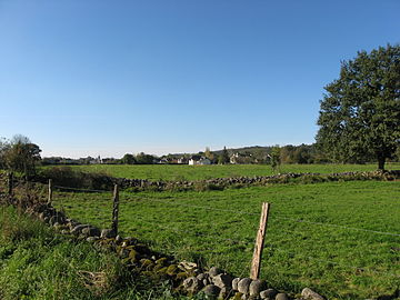 Le village dans son paysage.