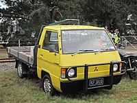 Pre-facelift Mitsubishi L300 pickup (Selandia Baru)