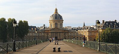 Het Institut de France gezien vanaf de pont des Arts