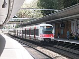 MI 79 in original "Île-de-France" livery at Cité Universitaire station