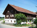 Wohnstallhaus eines Dreiseithofs mit Stadel