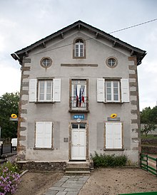 Saint-Hostien - Mairie.jpg