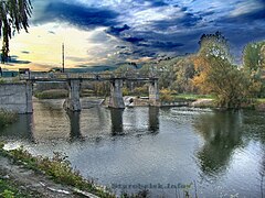 barrage sur la rivière Aïdar,