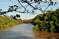 Rio Mojiguaçu cortando a cidade