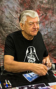 David Prowse (2013) spielte Darth Vader.