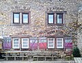 Vier Entlastungsbögen über Sandstein-Fensterrahmungen (Burg Plesse)