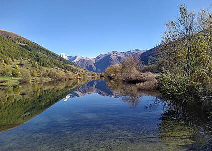 Vue du Geschinersee en direction de l'aérodrome en octobre 2021.