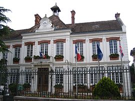 The town hall in Vulaines-sur-Seine