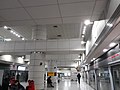 Sân ga Tuyến 9 (Hướng Gaehwa/tốc hành sân bay Quốc tế Gimpo (bên trái), hướng Bệnh viện Cựu chiến binh Trung ương/tốc hành (bên phải))