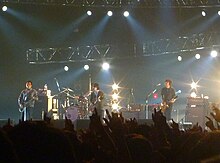 Description de l'image Asian Kung-Fu Generation-live-countdownjapan2011.jpg.