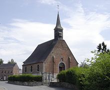 Hecq church2.jpg