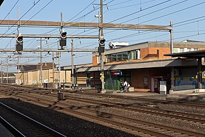 Two-story building with flat roof