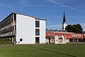 Primarschule Kirchenfeld und kath. Kirche