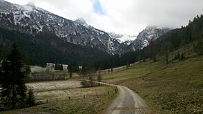 Längental mit Blick auf die Benediktenwandgruppe