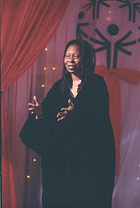 În 2002, Whoopi Goldberg a devenit a zecea persoană care a câștigat toate cele patru premii, prima afro-americană, și prima care a câștigat două dintre aceste premii în același an.