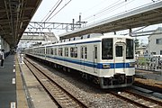 Refurbished 4-car 8000 series set in May 2008