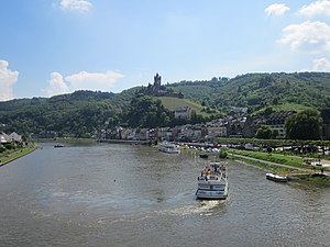 Burcht gezien vanaf Brücke