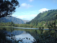 Glendalough környéki tájkép