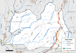 Carte en couleur présentant le réseau hydrographique de la commune