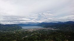 Pemandangan Takengon ke arah Danau Laut Tawar