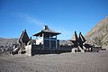 Pura Luhur Poten di Lautan Pasir Bromo