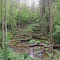 Die Sinterstufen an der Grenze der Gemarkung Lilling zu Weißenohe (hier bildet der Bach die Grenze)