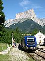 De trein Gap-Grenoble in het station van Clelles-Mens