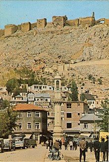 Bayburt Clock Tower (16034875507).jpg