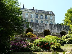 Le jardin des Arts sous la façade orientale.