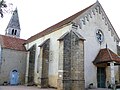 L'église et son porche.