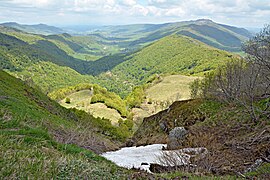 Vallée de la Petite Rhue vue depuis le pas de Peyrol.