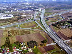 Luftaufnahme des Autobahnknotens nach der Fertigstellung