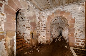 L'entrée de la galerie reliant les magasins sous roc au fort.