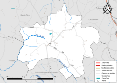 Carte en couleur présentant le réseau hydrographique de la commune