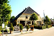 De Oude Smidse (vroeger smederij, tegenwoordig hotel/restaurant)