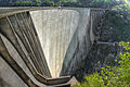 Staumauer mit Hoch­wasserentlastung