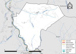 Carte en couleur présentant le réseau hydrographique de la commune