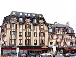 L’hôtel des bains.