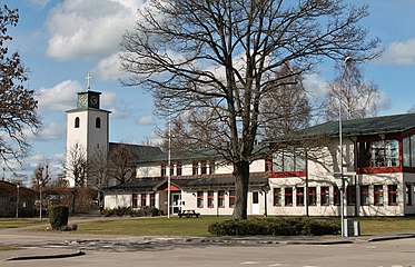 Kyrkan och församlingshemmet