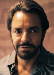 Eugenio Derbez, Bernardo « M. V. » Villalobos.