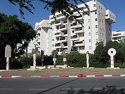 Residential buildings in Azorei Hen