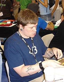 Jeph Jacques, l'auteur de Questionable Content, lors de la conférence ComiCon en 2006